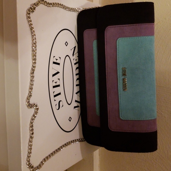 Shoes and purse - Picture 5 of 5